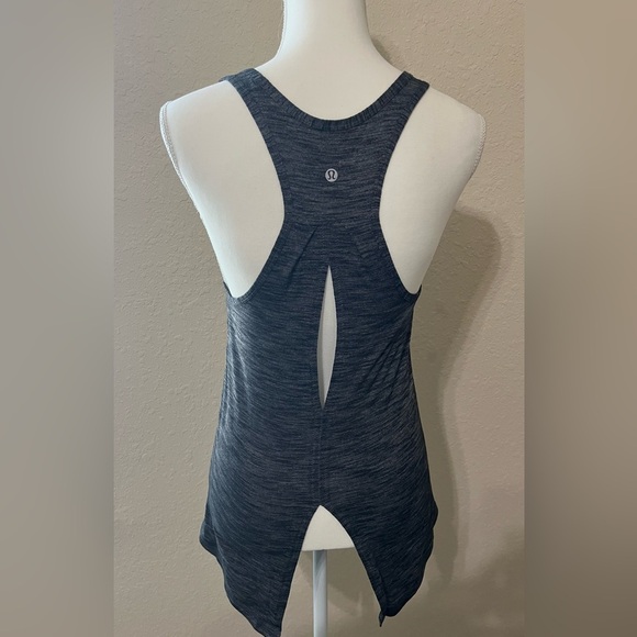 Lululemon Athletica Gray ‘Salute The Sun’ Tank - Picture 5 of 10